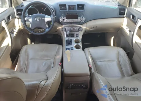 2012 Toyota Highlander Base z USA, uszkodzony, nr VIN 5TDBK3EH5CS131008